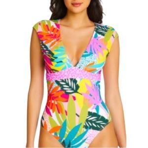 NWT Bleu by Rod Beattie Wild at Heart Cap Sleeve MIO One Piece Swimsuit …